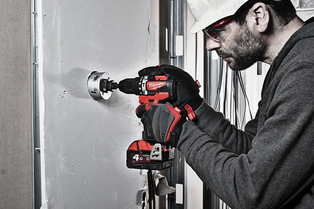 Mașină de găurit cu percuție, compactă cu motor fără perii Milwaukee M18 CBLPD-422C